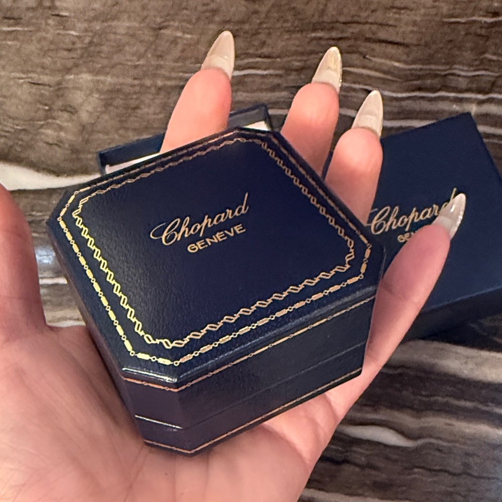 CHOPARD VINTAGE RING BOX 
WITH OUTER BOX - Picture 11 of 14